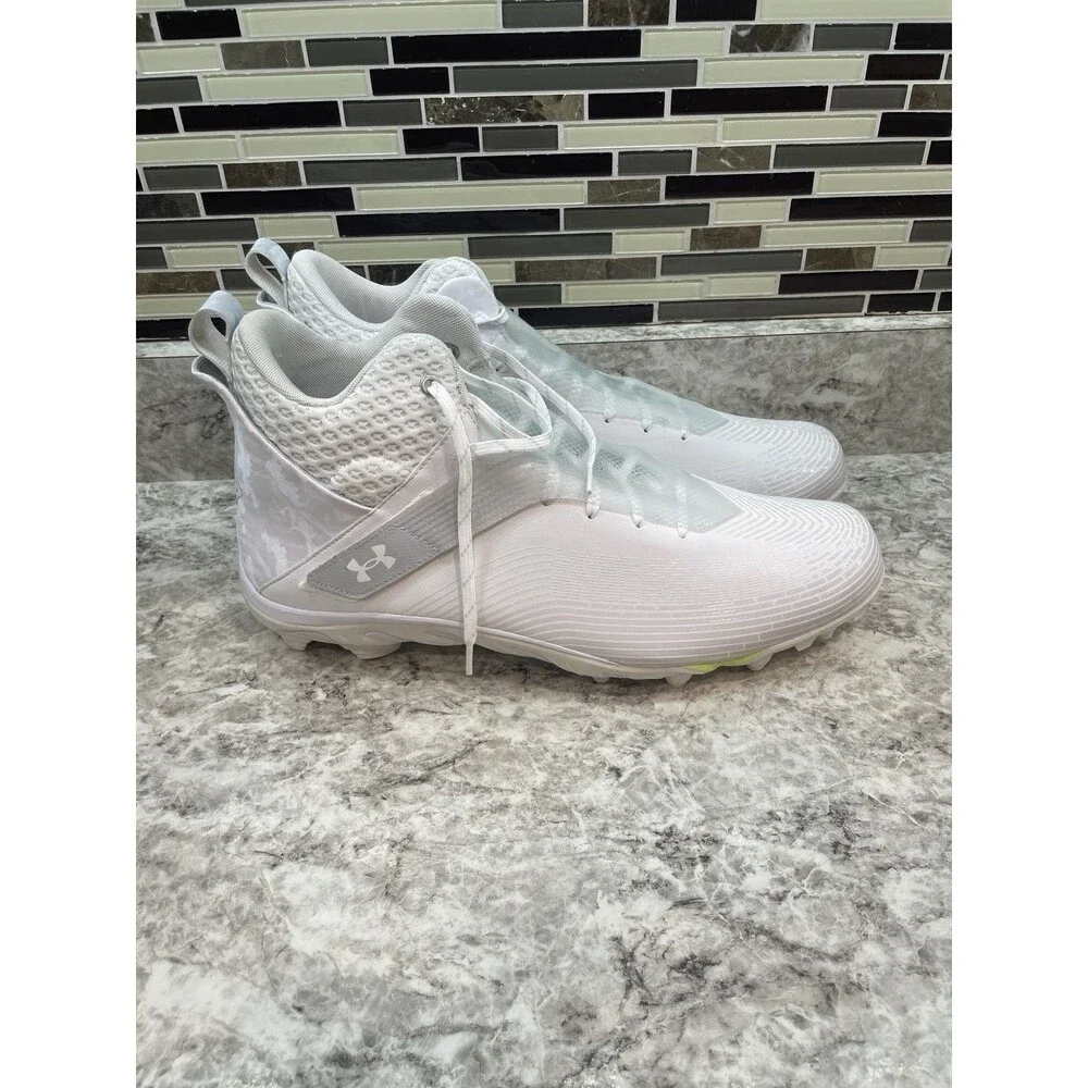 Under Armour football cleats 3026487-100 White Size 18